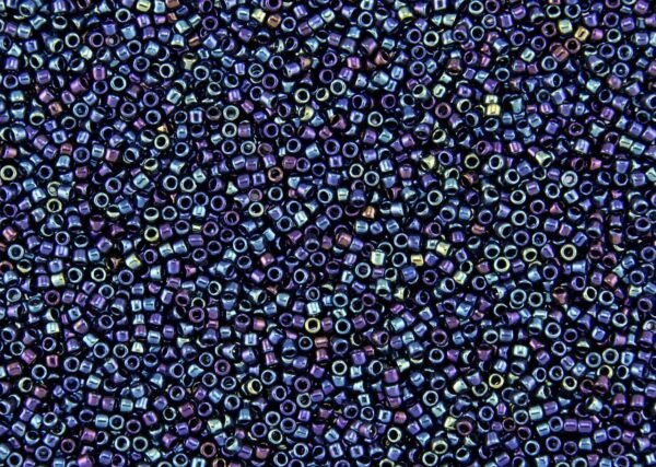 15/0 Toho Japanese Glass Seed Beads - Navy Blue Iris Metallic #82 (14g Tube)